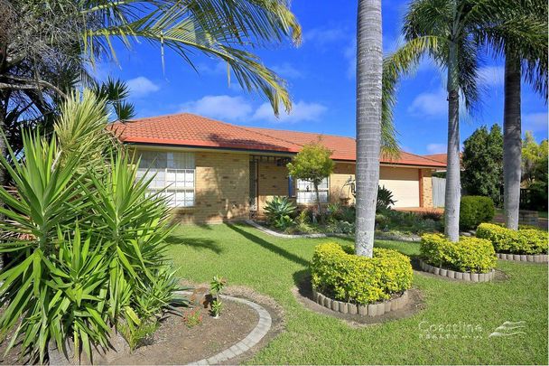 3 Bedroom Family room in Bargara - Photo 1