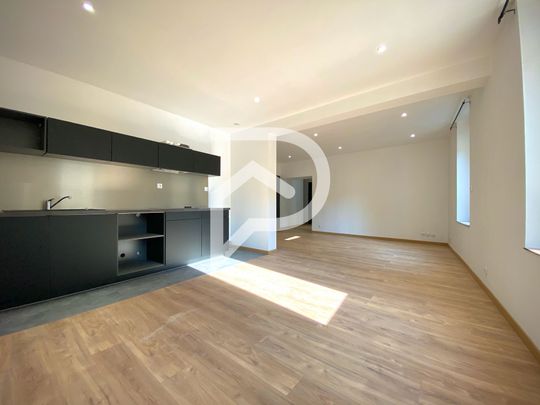 À BOURGES À louer Appartement 3 pièces 75.4 m2 Loyer 685,00 €/mois charges comprises * - Photo 1