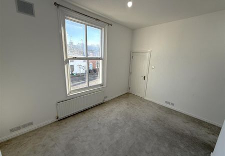 Worcester Street, Stourbridge, West Midlands - Photo 2