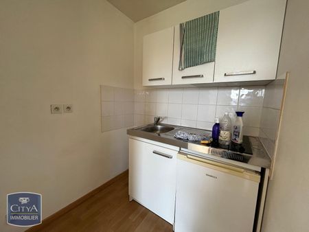 Location Appartement 1 pièce 23m² LA ROCHELLE 17000 - Photo 3
