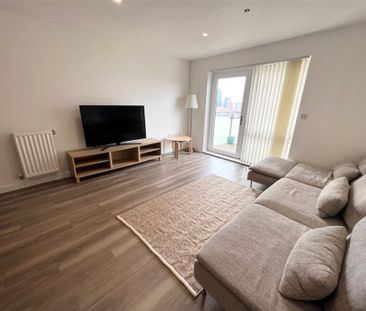 1 Bedroom Flat / Apartment - Centenary Plaza, Southampton - Photo 4