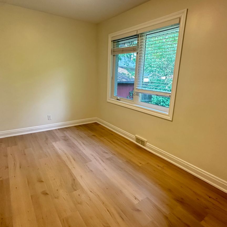 For Lease - 425 Maple Grove Drive, Oakville, Ontario - Photo 1