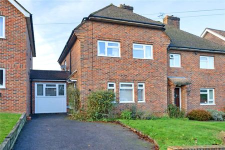 A well presented family home with excellent access for Sevenoaks mainline station, town centre and schools. - Photo 4