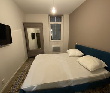 Location Appartement 2 pièces 47m² TOULON 83000 - Photo 3