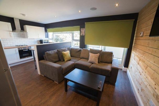 5 bedroom apartment to rent - Photo 1