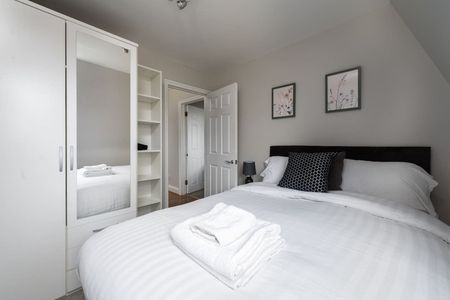 Queens Crescent - Photo 5