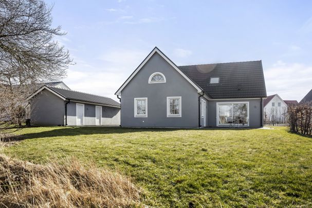 Marielundsvägen, Svedala - Photo 1
