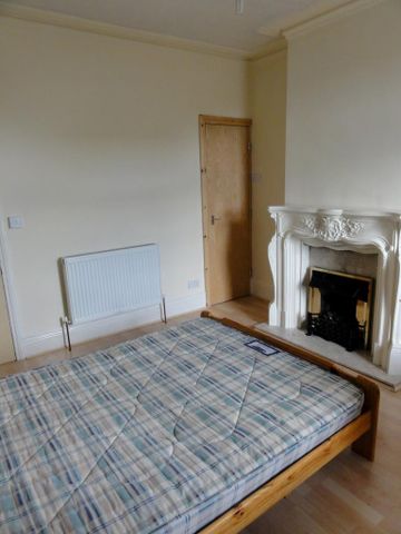 4 bedroom house to rent - Photo 2