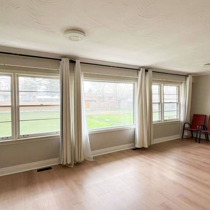 For Lease - 1090 Warden Avenue, Toronto, Ontario - Photo 1