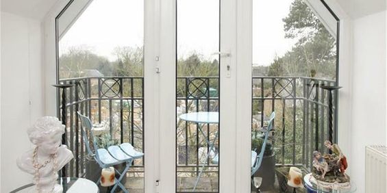 2 bedroom penthouse to rent - Photo 3