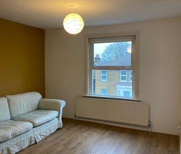 2 Bed Flat, Limes Grove, SE13 - Photo 1