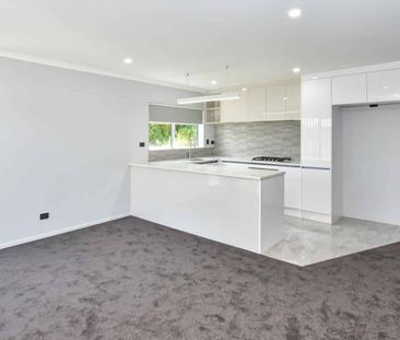 Family Home - Photo 3