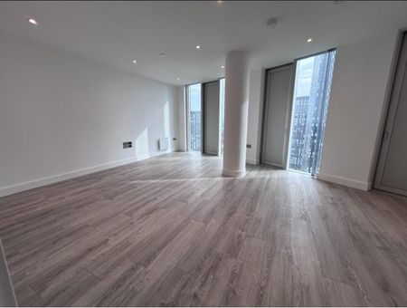 3 bedroom apartment to rent - Photo 2