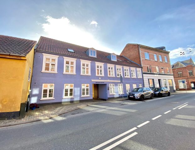 Charmerende 2-værelses lejlighed i Odense C - Photo 1