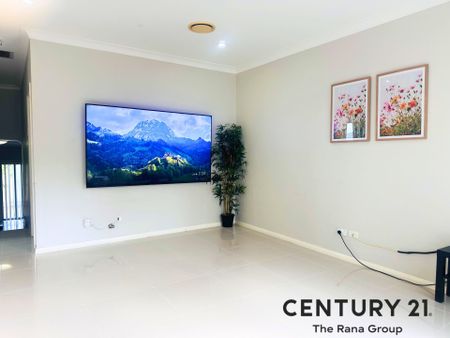 Modern Two Bedroom Villa with Solar, Ducted Air Conditioning and Great Location in Prospect - Photo 3