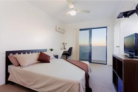 Studio Apartment - Photo 2