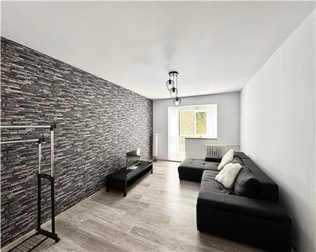 Inchiriere apartament 2 camere, decomandat, zona Nord, Ploiesti. - Photo 2