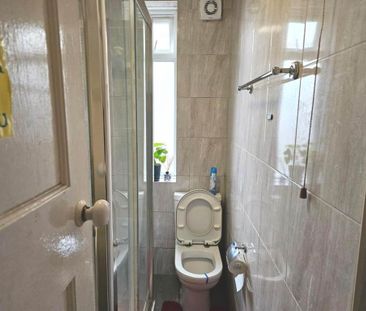 2 bedroom maisonette to rent - Photo 1