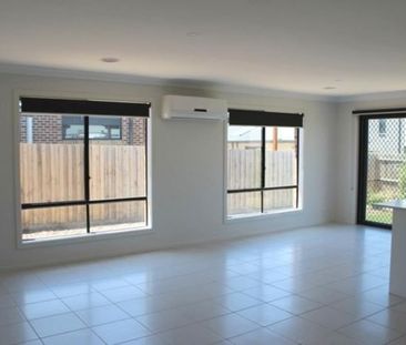 12 Tannin Way, Waurn Ponds - Photo 5