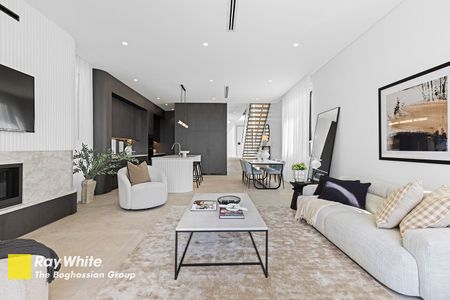 BRAND NEW 5 BEDROOM HOME - Photo 3