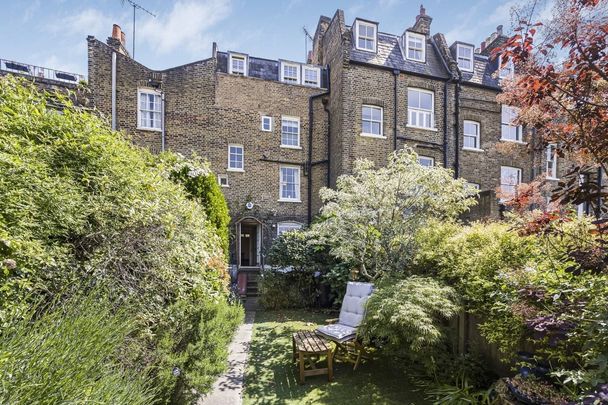 4 bedroom terraced house to rent - Photo 1