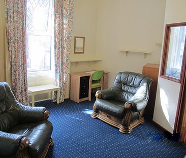 129 Warwick Road, Carlisle (STUDENT HOUSE) 10 rooms available Augus... - Photo 2