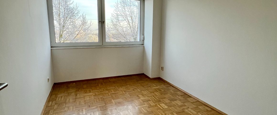 Großzügige 4-RW mit Balkon und Stellplatz zu vermieten! - Photo 1