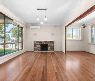 IDEAL PARKDALE SCHOOL LOCATION | LARGE YARD | WELL MAINTAINED HOME - Photo 3