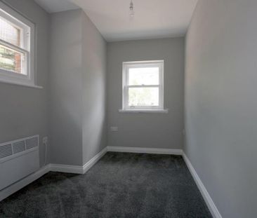 2 bedroom property to rent - Photo 3
