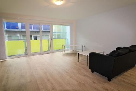 Studio to rent - Photo 2