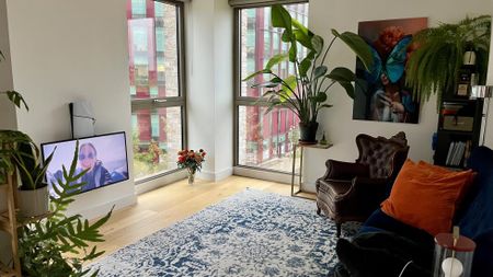 Bright & Modern Room – a stone’s throw from East Croydon Station - Photo 2