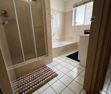 Holland Park West - Photo 2