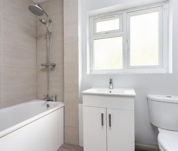 3 bedroom terraced house to rent - Photo 6