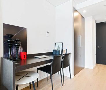 Fully Equipped Luxury Apartment in the Stunning QT - Photo 5