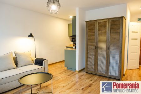 os. Piastowskie, ul. Kazimierza Królewicza - Zdjęcie 2