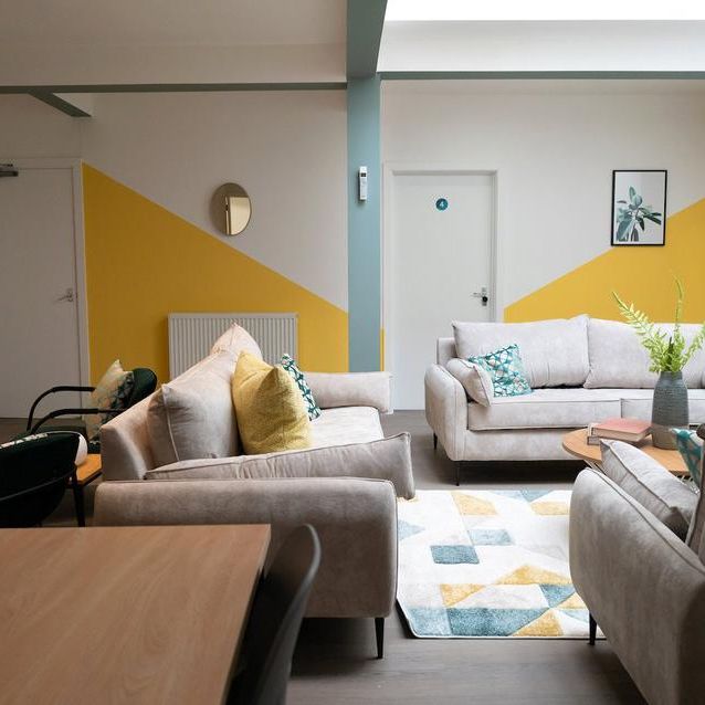 1 bedroom in a house share to rent - Photo 1