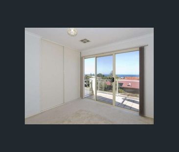 DELIGHFUL HOME WITH SEA VIEWS! - Photo 3