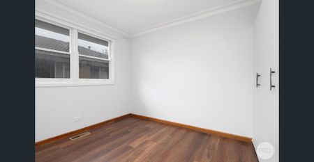 3 BEDROOM HOME IN WENDOUREE WITH FULLY RENOVATED KITCHEN AND BATHROOM - Photo 3