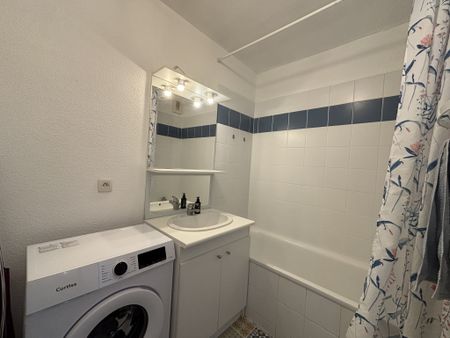 Location Appartement 2 pièces 41m² POITIERS 86000 - Photo 4
