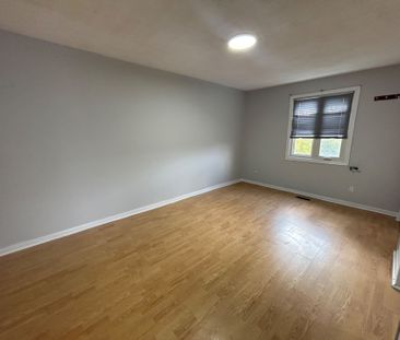 For Lease - 50 Peterson Court, Brampton, Ontario - Photo 2