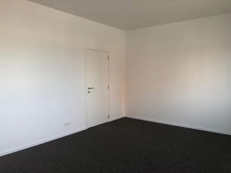 Woning met 3 slaapkamers en zeer gezellige stadstuin - Foto 2