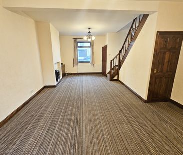 Preston Road, Standish, Wigan, Lancashire, WN6 - Photo 2