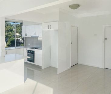 Spacious & Stylish | Sea Views! - Photo 5