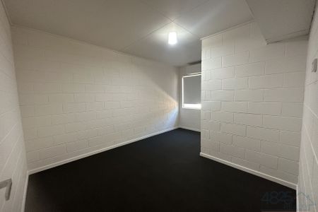 Tastefully Renovated Brick unit - Photo 2