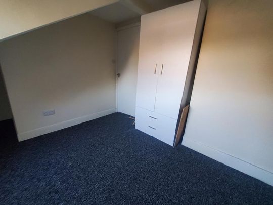 3 bedroom maisonette to rent - Photo 1