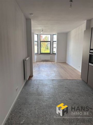 Stijlvol Art Deco appartement in hartje stad – volledig gerenoveerd! - Photo 2