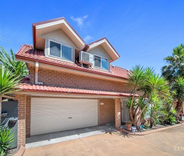 Contemporary and Convenient Living&excl; - Photo 2