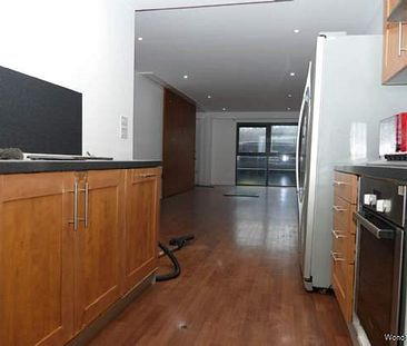 2 bedroom property to rent in Glasgow - Photo 1