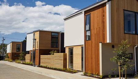 Townhouse in Prime Papatoetoe Location - Photo 3