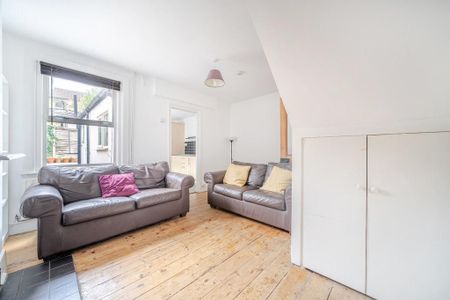 2 bedroom terraced house to rent - Photo 2